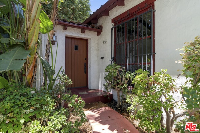 Building Photo - 3731 Griffith View Dr