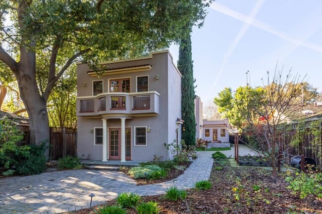 Building Photo - 868 Boyce Ave