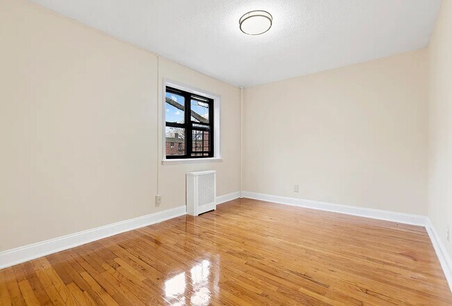 Foto del edificio - 20-25 Crescent Street