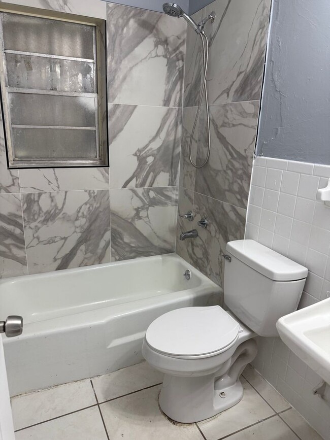 Photo - JEP9151176 LLC Apartment