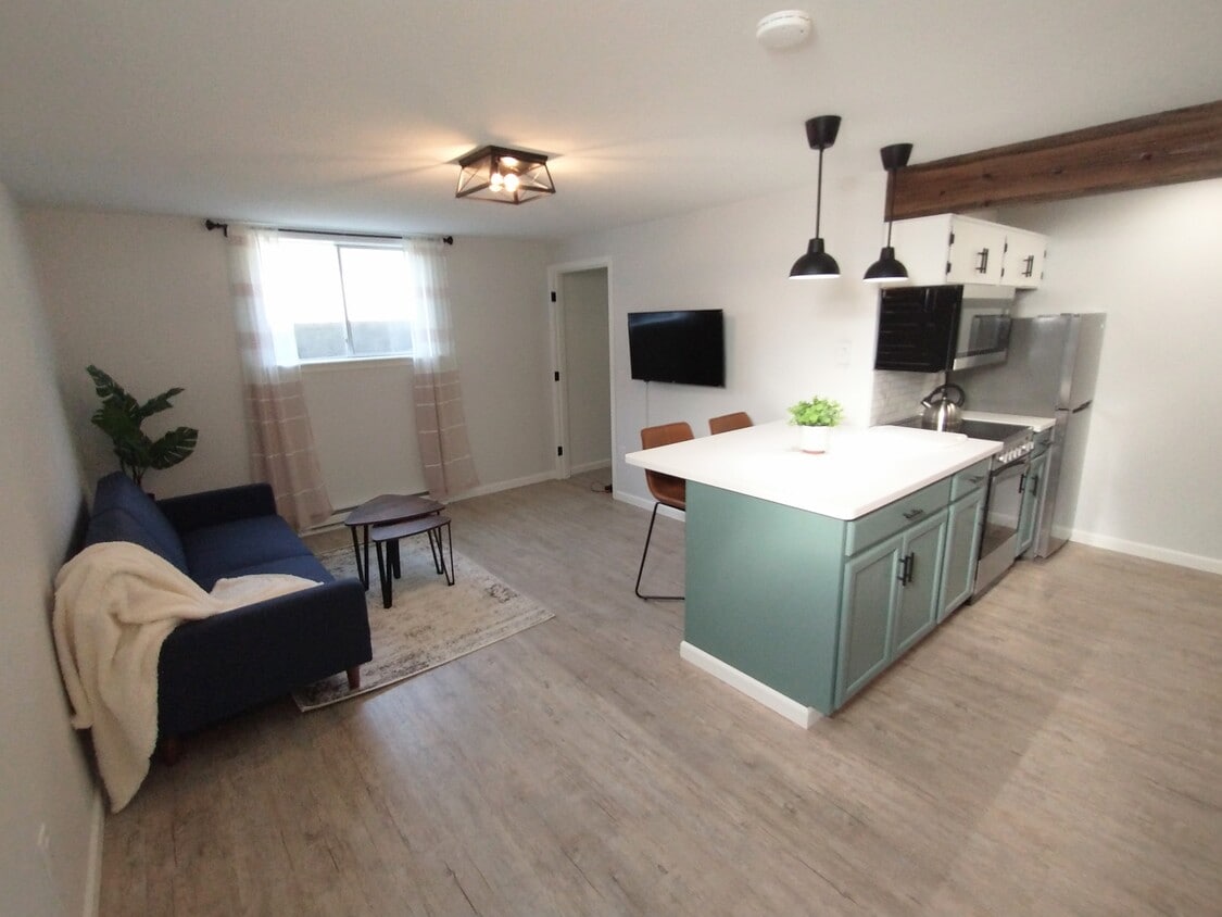 303 Angier Ave Unit B, Cashmere, WA 98815 Apartments in Cashmere, WA