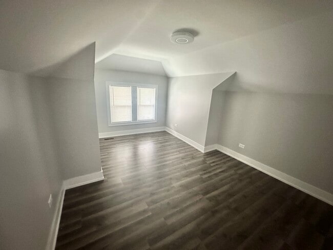 Bedroom 1 - 4909 W Wellington Ave