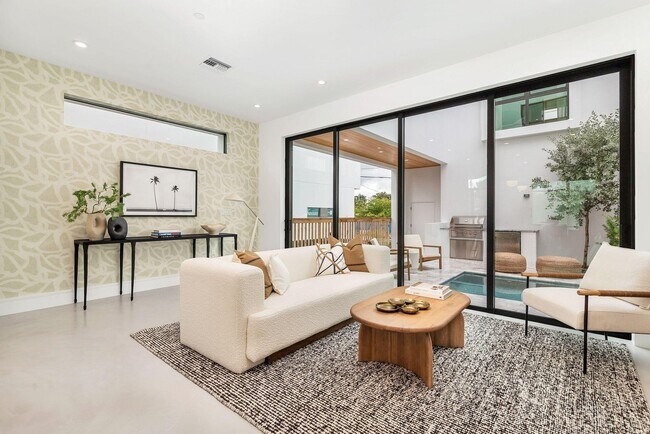 Foto del edificio - 1975 Dock St