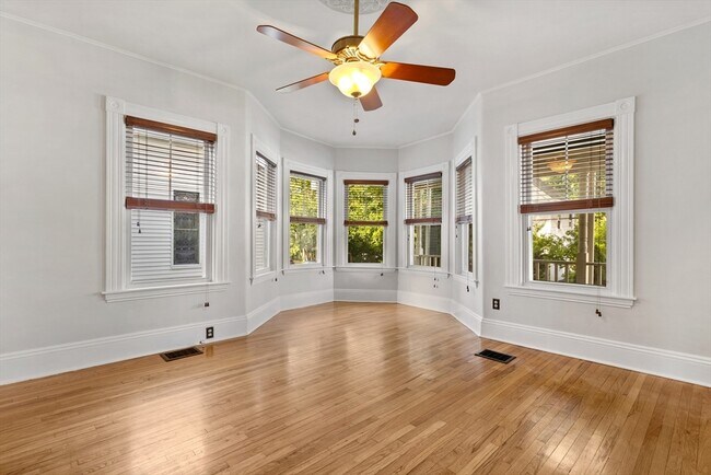 Building Photo - 99 Rockland St