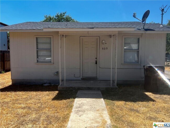 Building Photo - 503 San Saba St