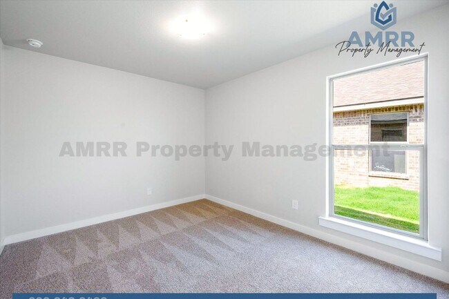 Foto del edificio - New Beginnings Start At AMRR: Pre Leasing Spacious 3-Bedroom Home!
