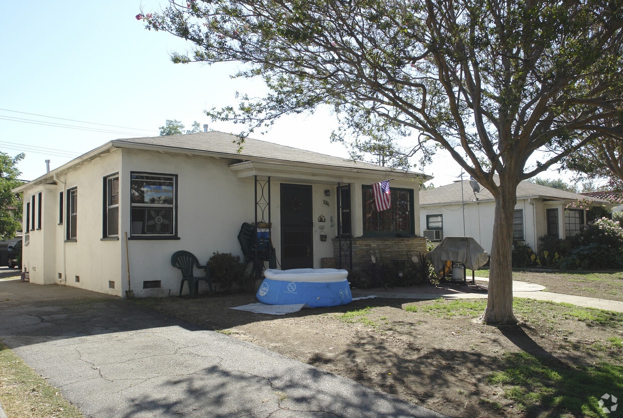 Building Photo - 800-810 N Garfield Ave