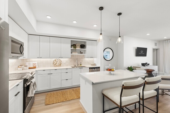 Building Photo - Cortland Royal Palm Beach