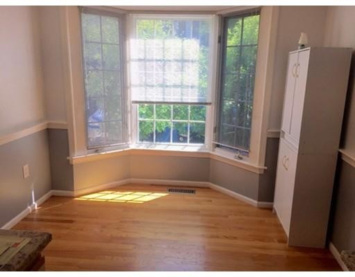 Foto del edificio - 2 Glenbrook Ln