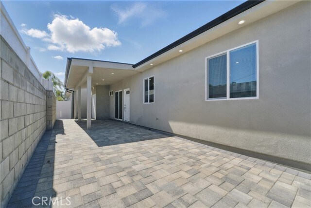 Foto del edificio - 8146 Vantage Ave