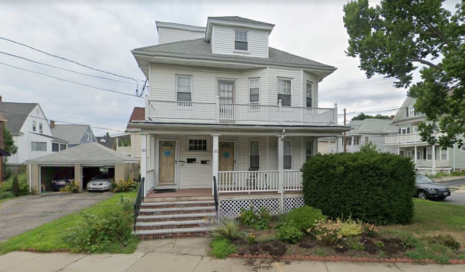 Primary Photo - 31 Lake St