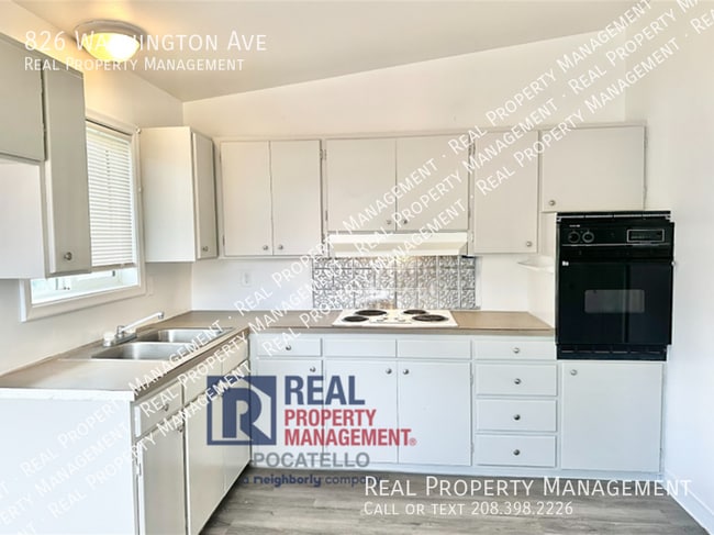 Building Photo - 826 Washington Ave