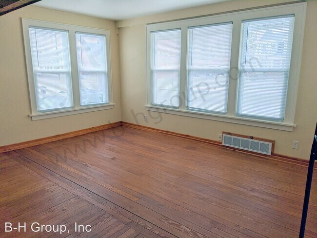 Building Photo - 4109 7th Ave