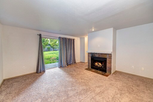 Foto del edificio - 23325 Cedar Way