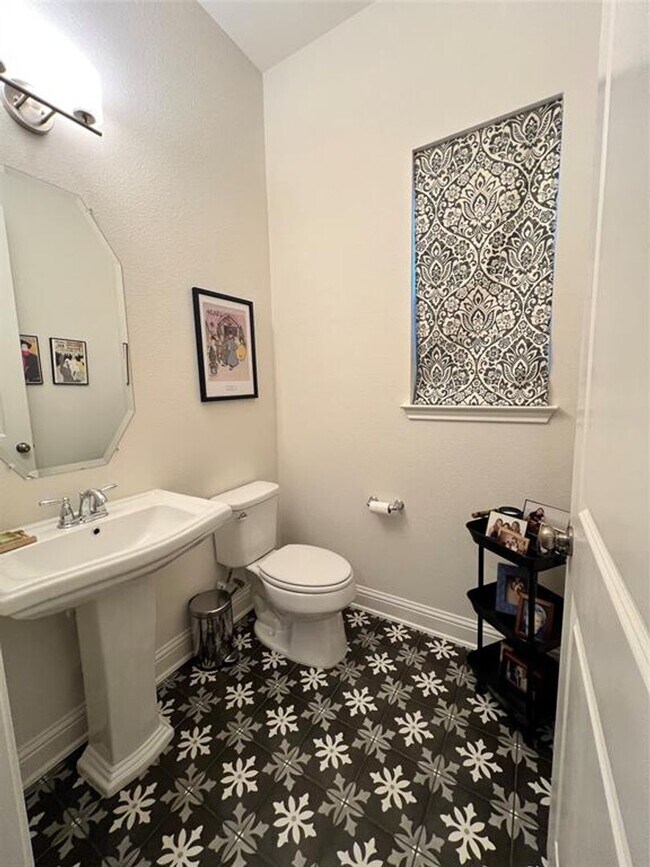 Foto del edificio - Circle C Subdivision / 4 bedroom, 2.5 baths, 2.5 car garage / Ref, Washer & Dryer Stay / Beautifu...