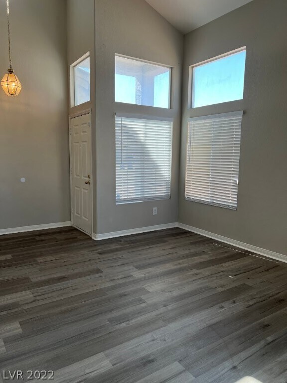 Building Photo - 6532 Moon Roses Ct