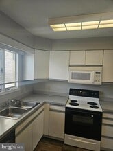 Building Photo - 19 Henlopen Gardens