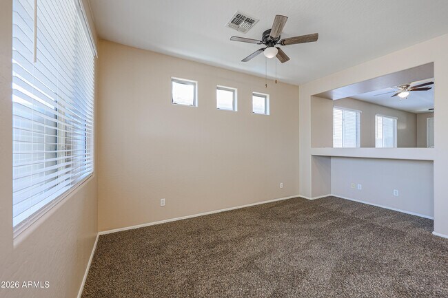 Building Photo - 2470 W Warren Dr