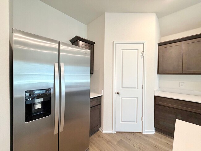 Foto del edificio - Brand New Home in the Creeks at Burnett Trail Community