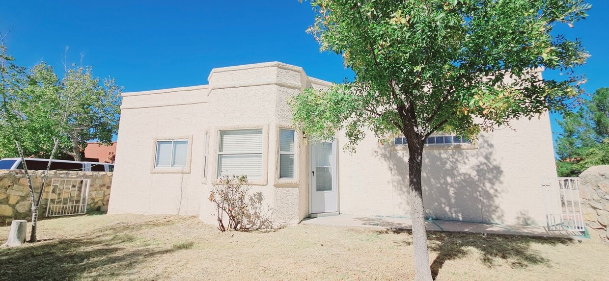 Primary Photo - Adorable 1 bedroom, 1 bath Guest House in ...