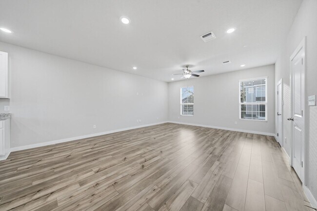 Building Photo - 21527 Sir Walter Ln