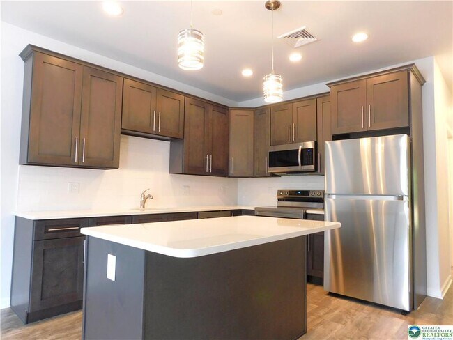 Foto del edificio - 2321 Linford St
