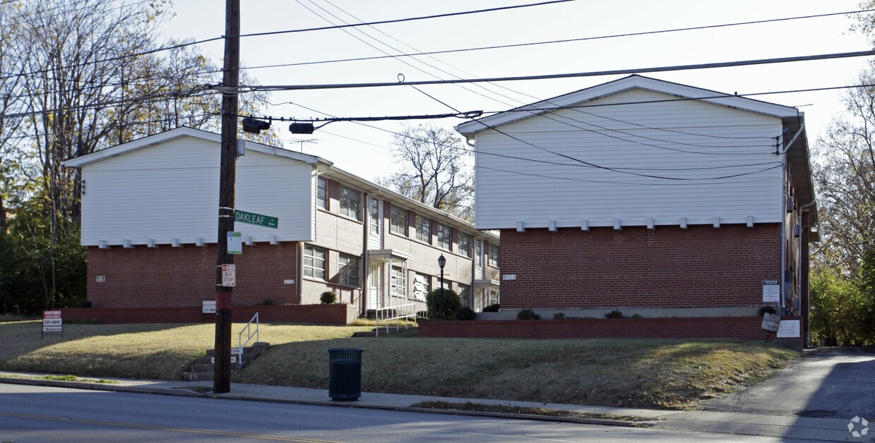 Primary Photo - 5706-5710 Montgomery Rd
