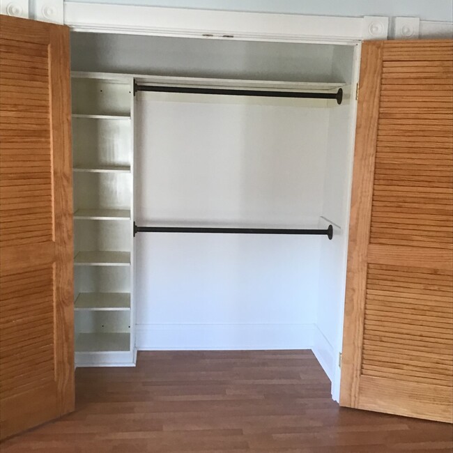 storage - 301 N Fairfield St