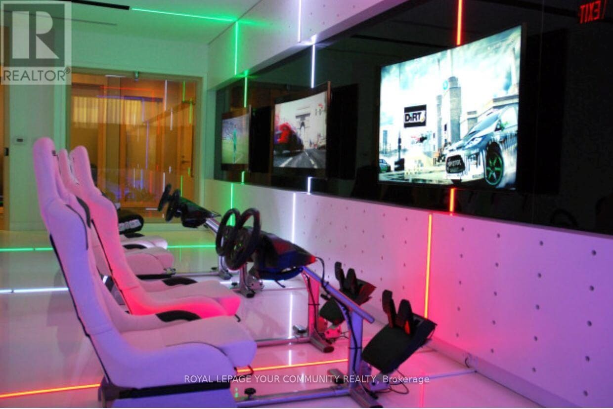 Photo du bâtiment - 45 Charles St E