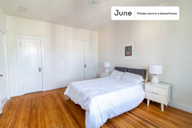 Foto del edificio - Room in Shared 4 bed/1 bath home in Dorchester Center