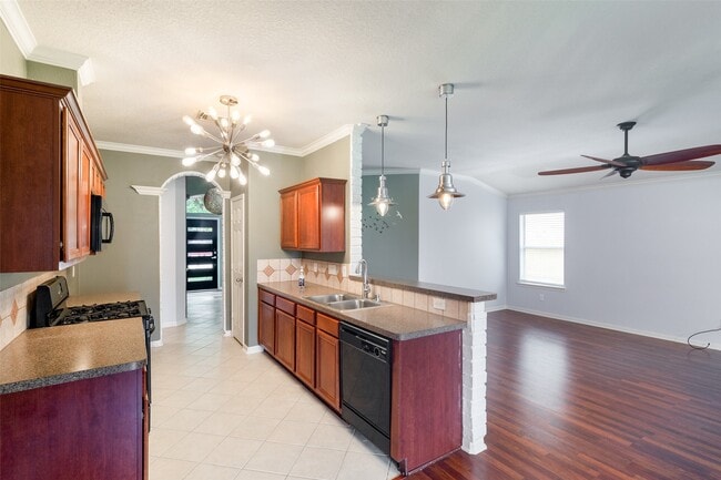 Foto del edificio - 25315 Sierra Woods Ln