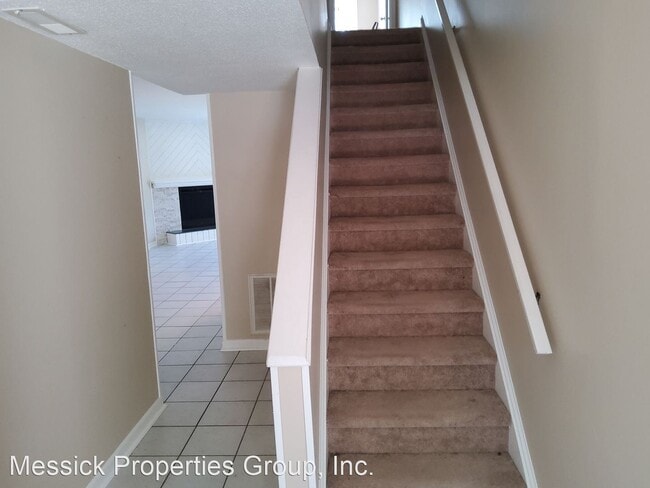 Building Photo - 2 br, 2.5 bath House - 185 Forest View Drive