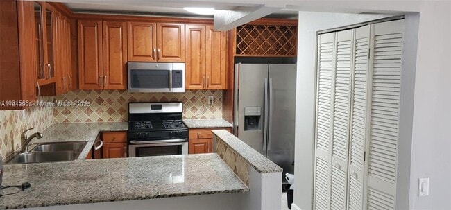 Foto del edificio - 6914 SW 114th Pl