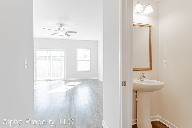 Foto del edificio - 3 br, 2.5 bath House - 328 Trail Branch Ct