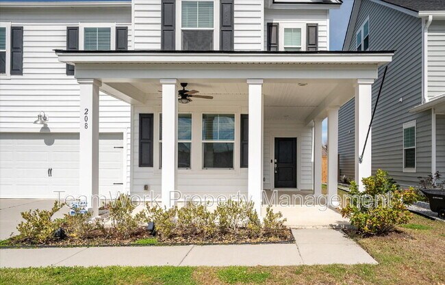 Building Photo - 208 Evergreen Ave