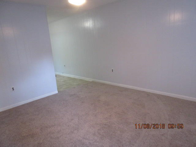 Building Photo - 412 Corvet St