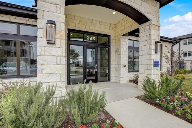 Building Photo - Spacious Two-Bedroom Flats: Affordable Ele...
