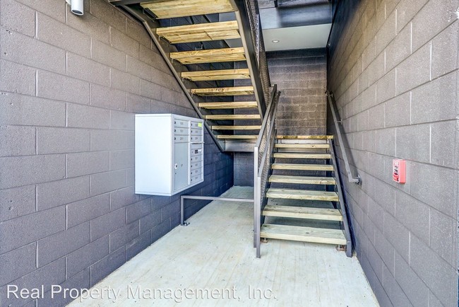 Building Photo - 1340 Stony Point Rd