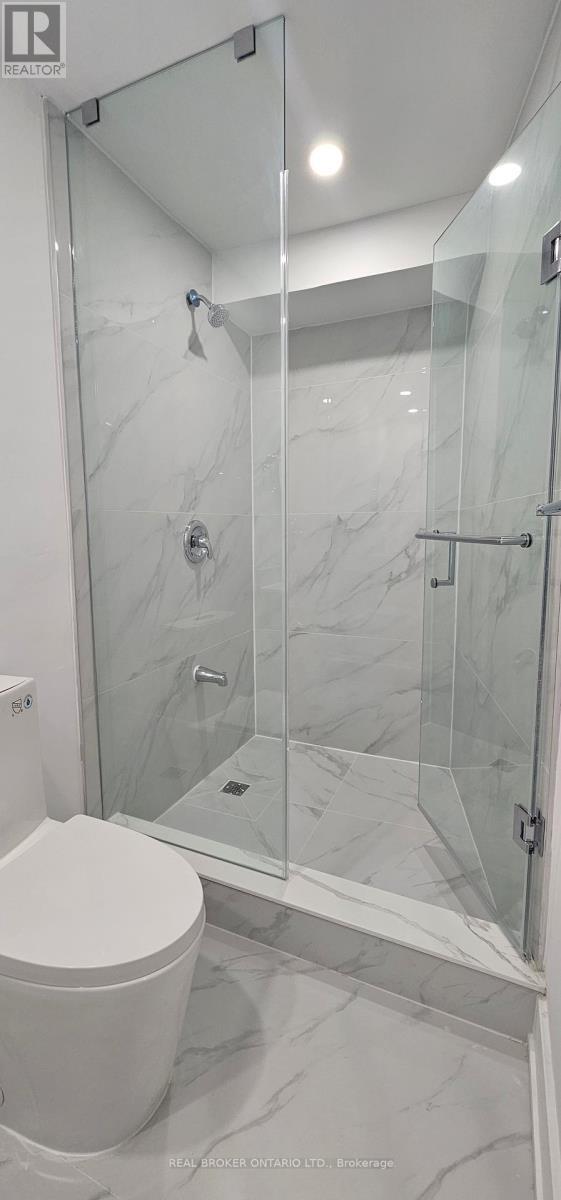 Photo du bâtiment - 1296 Ellenton Crescent