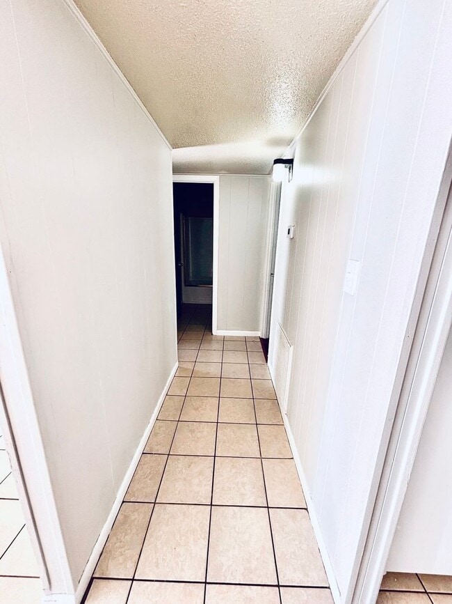 Building Photo - 201 E Baldwin