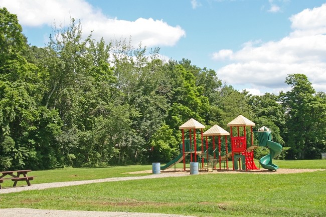 Play Area - Carlisle Crest