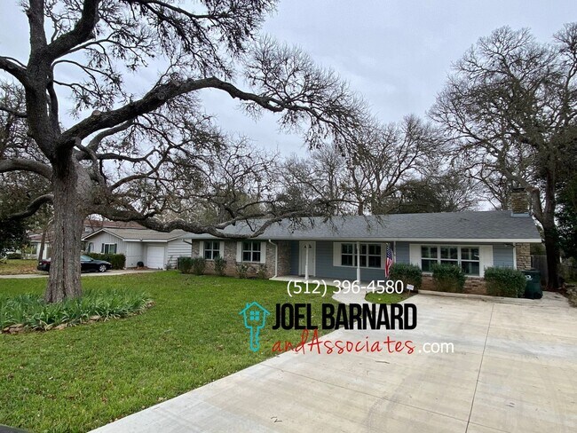 Foto del edificio - Greatly Located 3 Bedroom, 2 Bath Home