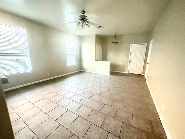 Building Photo - 2404 Allred Dr