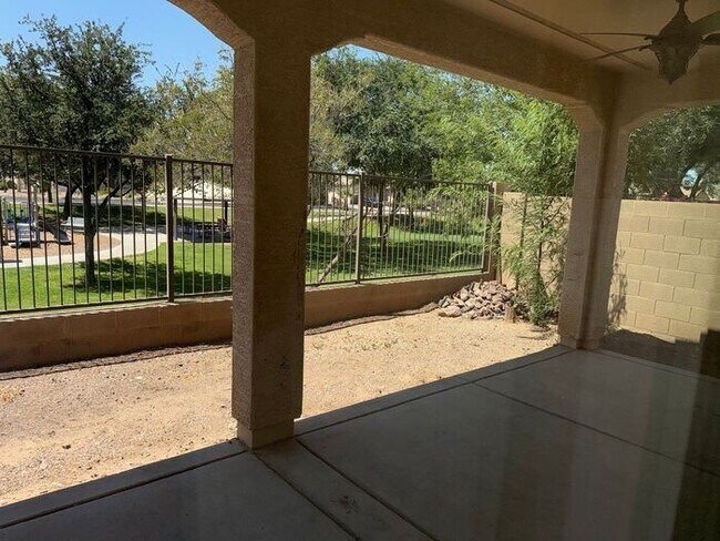 Foto del edificio - First Month rent FREE on OAC, Move in by 9/1/26 and a 13 month lease!!