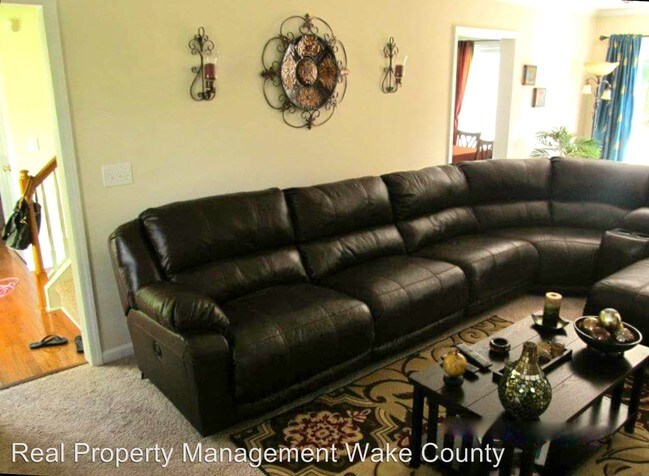 Building Photo - 1113 Cane Creek Dr
