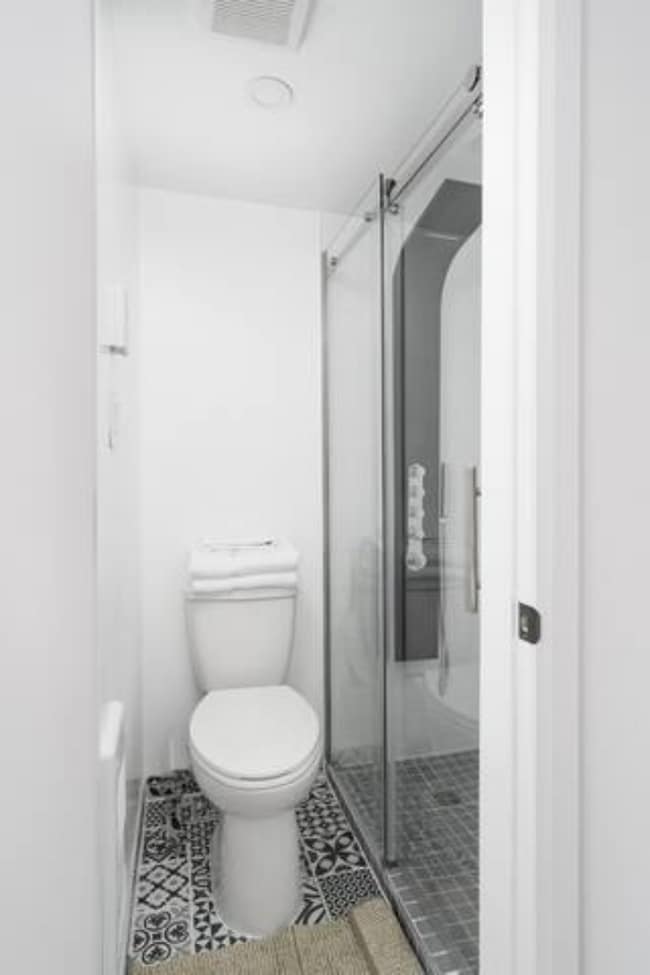 Building Photo - 2020 R. Saint-Denis