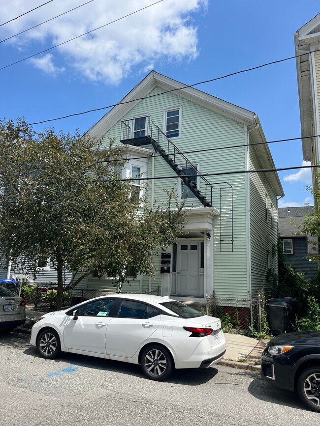 Foto del edificio - 177 Ives St