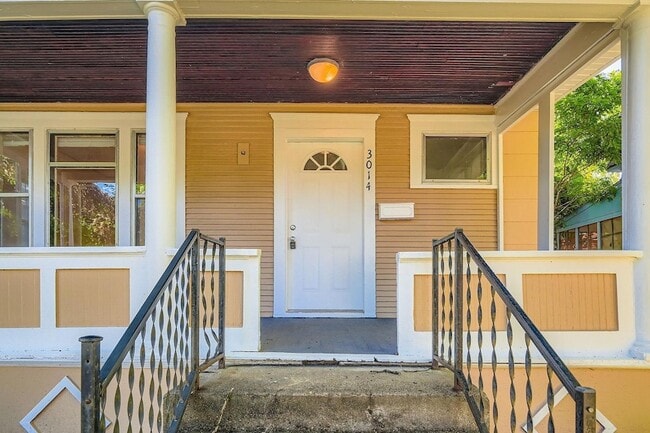 Foto del edificio - 3014 N Humboldt Ave