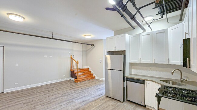 Foto del edificio - 564 W Roscoe St