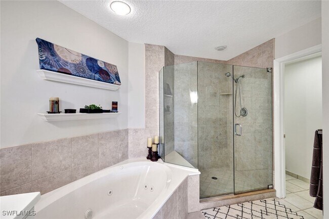 Foto del edificio - 262 Barefoot Beach Blvd